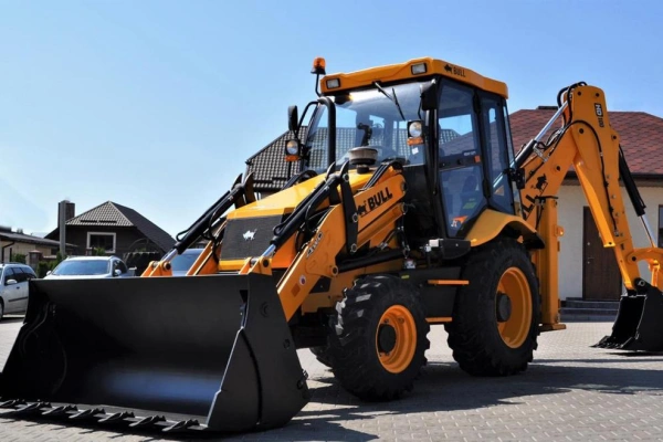 Экскаватор-погрузчик BULL HD-100 Экскаватор-погрузчик BULL HD-100