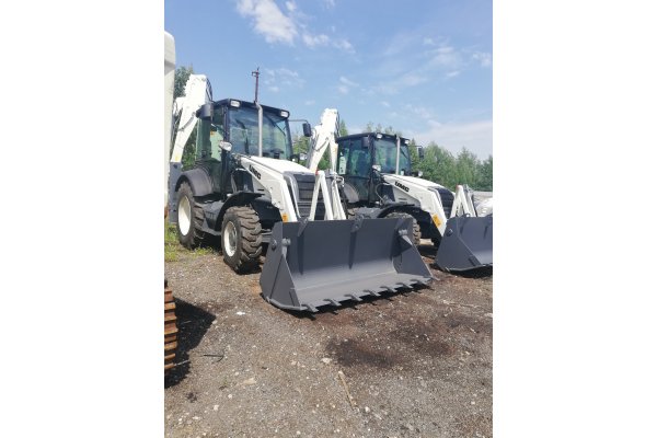 Экскаватор-погрузчик UMG TLB827